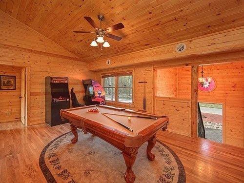 Majestic Springs Lodge Cabin McCookville Eksteriør billede