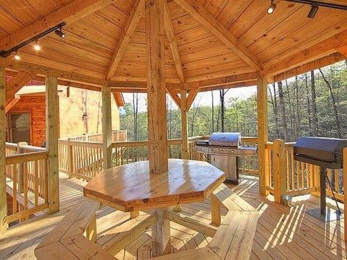 Majestic Springs Lodge Cabin McCookville Eksteriør billede